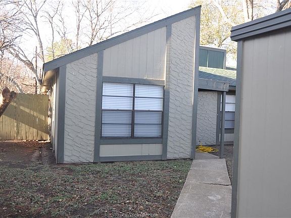 4th image of 414 Aurora Ct