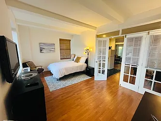 Rented by Manhattan Management Group