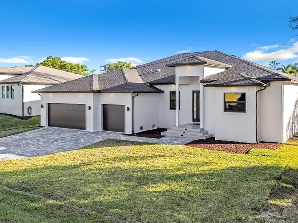 3955 Bennett Ln, Bonita Springs, FL 34134