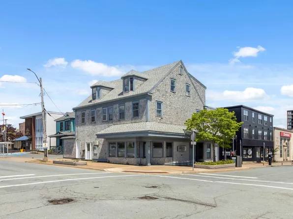 71/75 Portland St, Halifax, NS B2Y 1H6