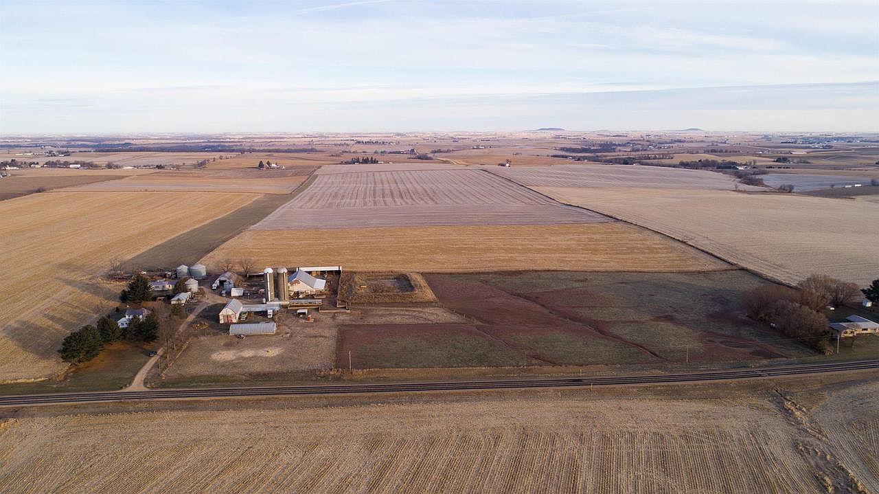 1094 County Road H, Cuba City, WI 53807 Zillow