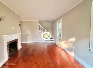 685 Newhall St, Hamden, CT 06517