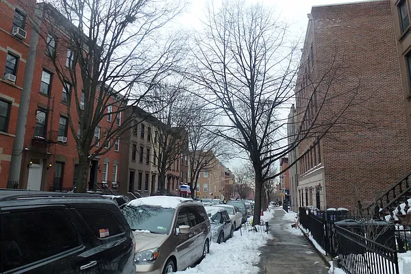 Rented by Dorsa Group | media 4