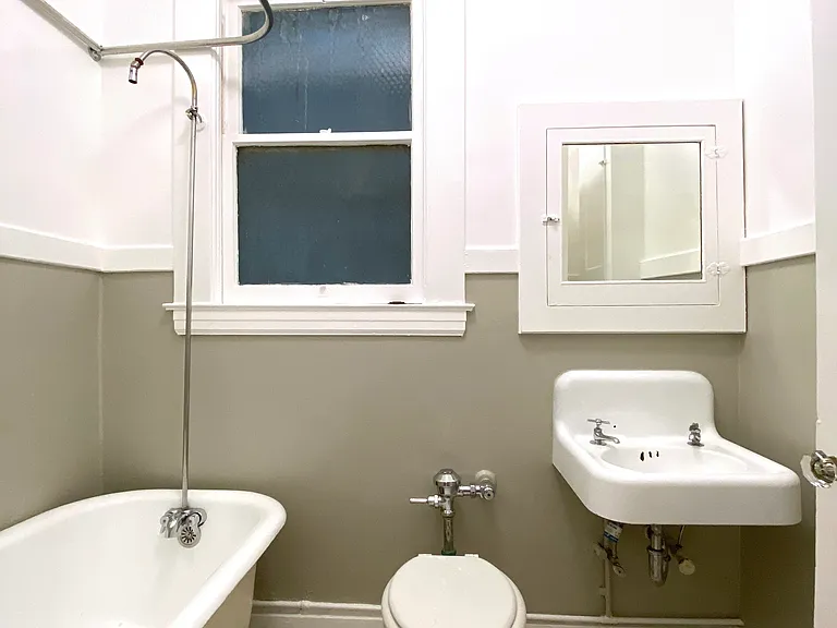 730 Ofarrell St #19 — Photo 8