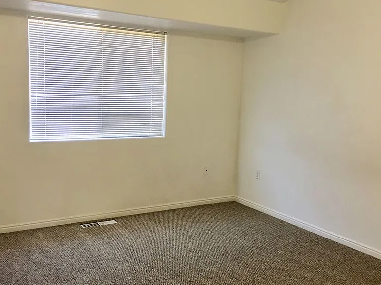 790 N 2720 E #28 — Photo 12