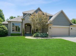 1414 Old Farm Ln, Saint Joseph, MI 49085