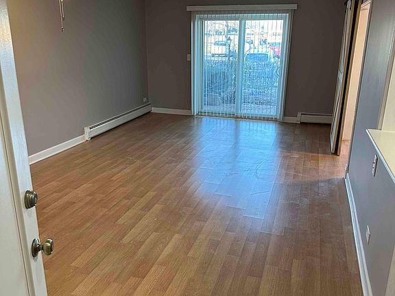 3rd image of 603 E Falcon Dr Unit 103