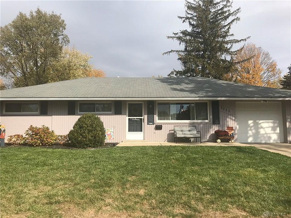 1st image of 2235 Burnside Dr