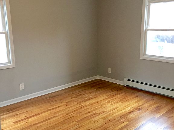5th image of 232-1 Lehrer Ave
