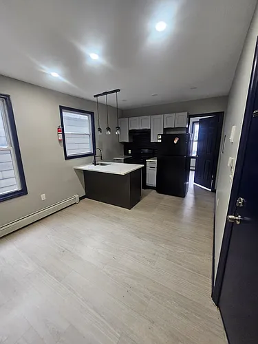 193 Ridge St #6 Photo 1