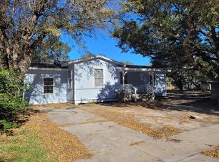 1326 Oak Park Dr, Aransas Pass, TX 78336