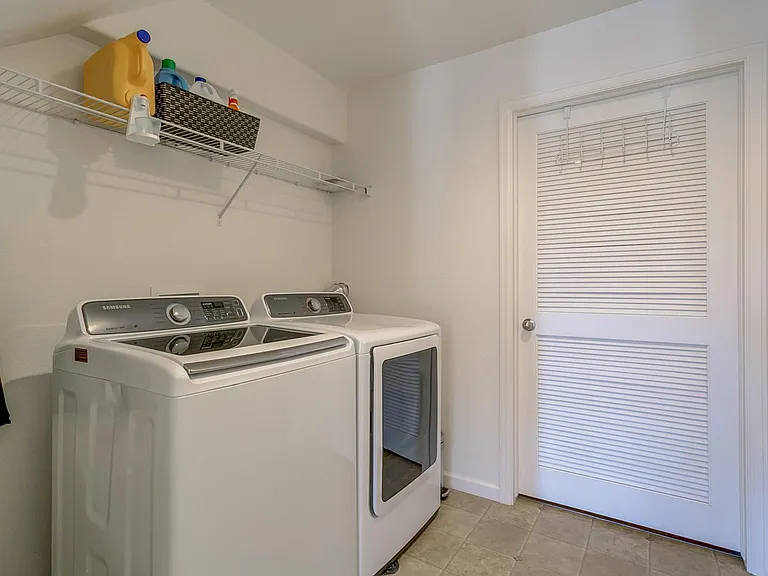1033 Burning Bush Point — Photo 18