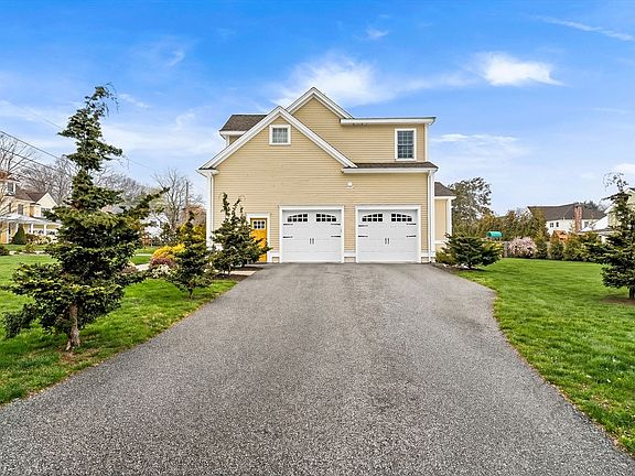 2nd image of 50 Sterling Rd