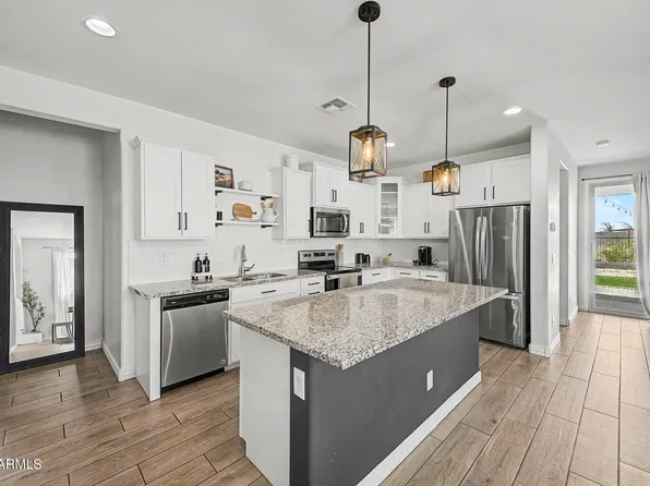 17664 W PARAISO Drive, Surprise, AZ 85387