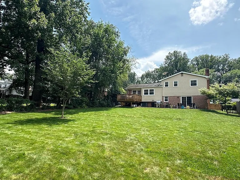 3512 Queen Anne Dr — Photo 34