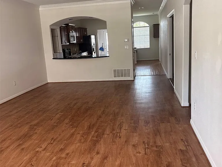 359 Stone Hill Dr — Photo 5