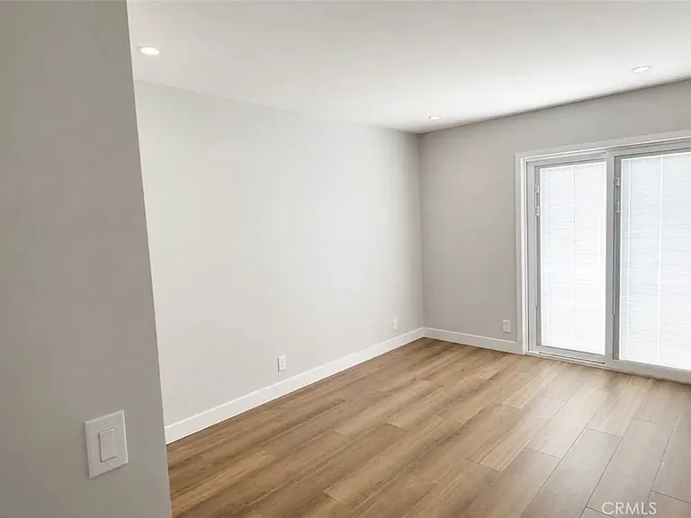 1525 Meadow Glen Rd — Photo 10