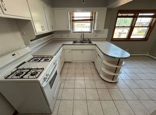 3522 S Oak Park Ave #2R, Berwyn, IL 60402
