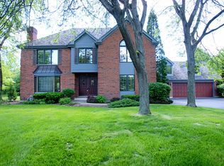 5437 N Tall Oaks Dr, Long Grove, IL 60047