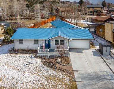 434 Porphyry Rd, Gypsum, CO, 81637