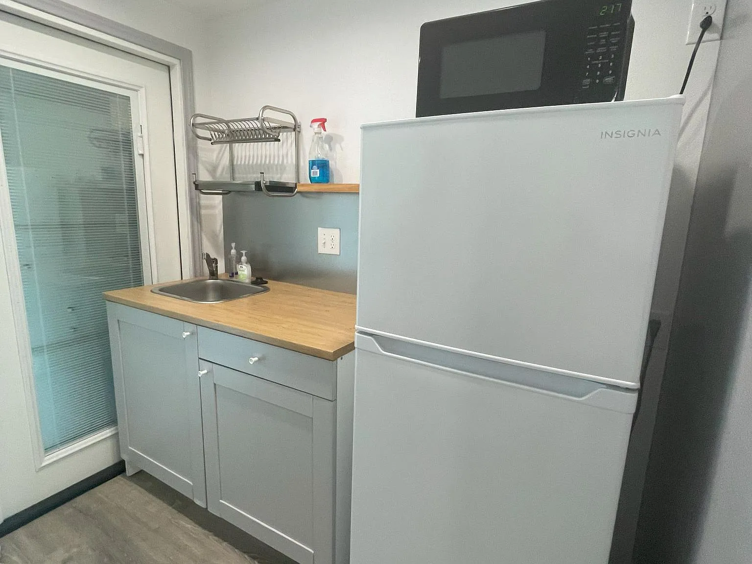 Studio, 160 sqft, $675 — Photo 2