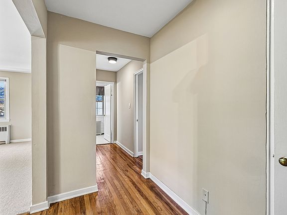 2nd image of 2223 Washington Ave APT 103