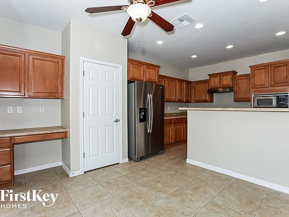 5th image of 6131 W Yorktown Way