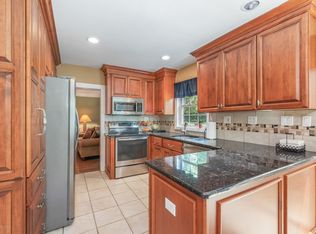 56 River Dr, Marlboro, NJ 07746