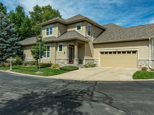 1610 Pond View Court, Middleton, WI 53562