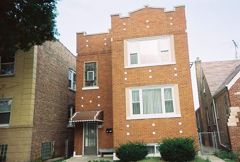 1st image of 3055 N Parkside Ave Unit 2