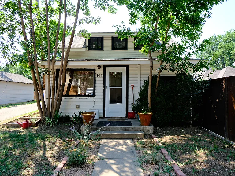 109 S Washington Ave — Photo 1