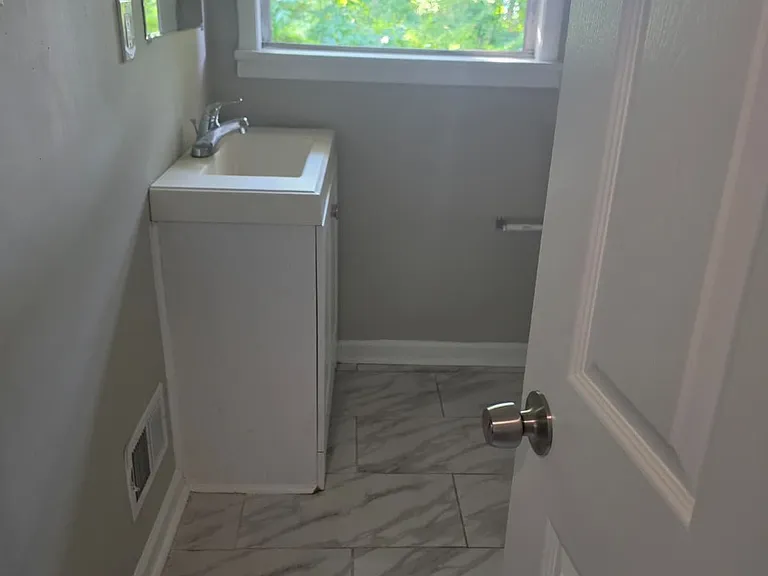 2705 Dunmoreland Terrace — Photo 11
