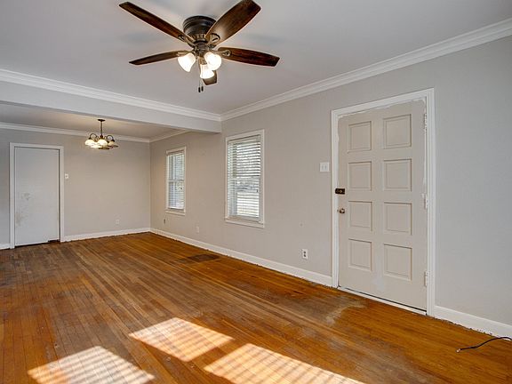 4th image of 4866 Spottswood Ave