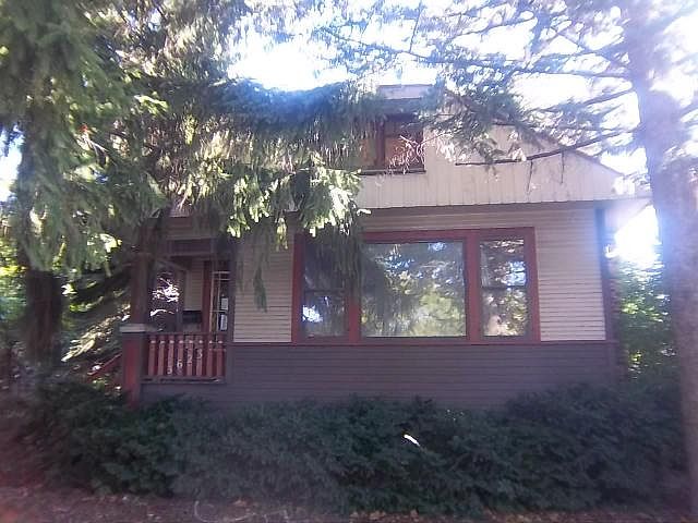 2nd image of 3623 147th St