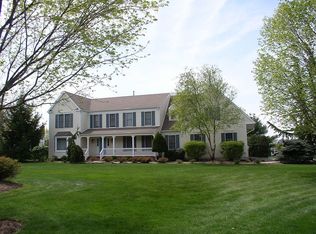 1 Marshall Dr, Flemington, NJ 08822