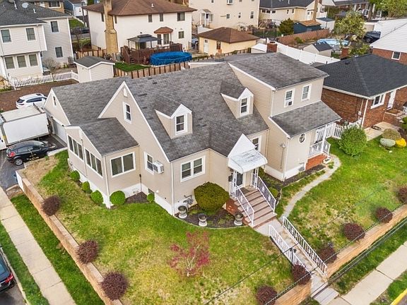 3rd image of 89 Norwood Ave