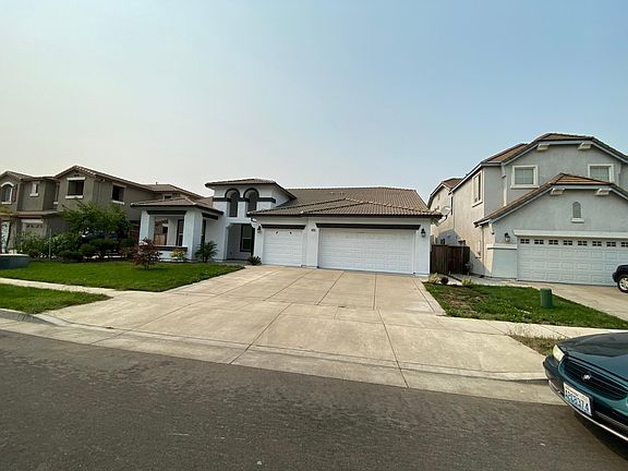 3rd image of 10781 Pelican Ave