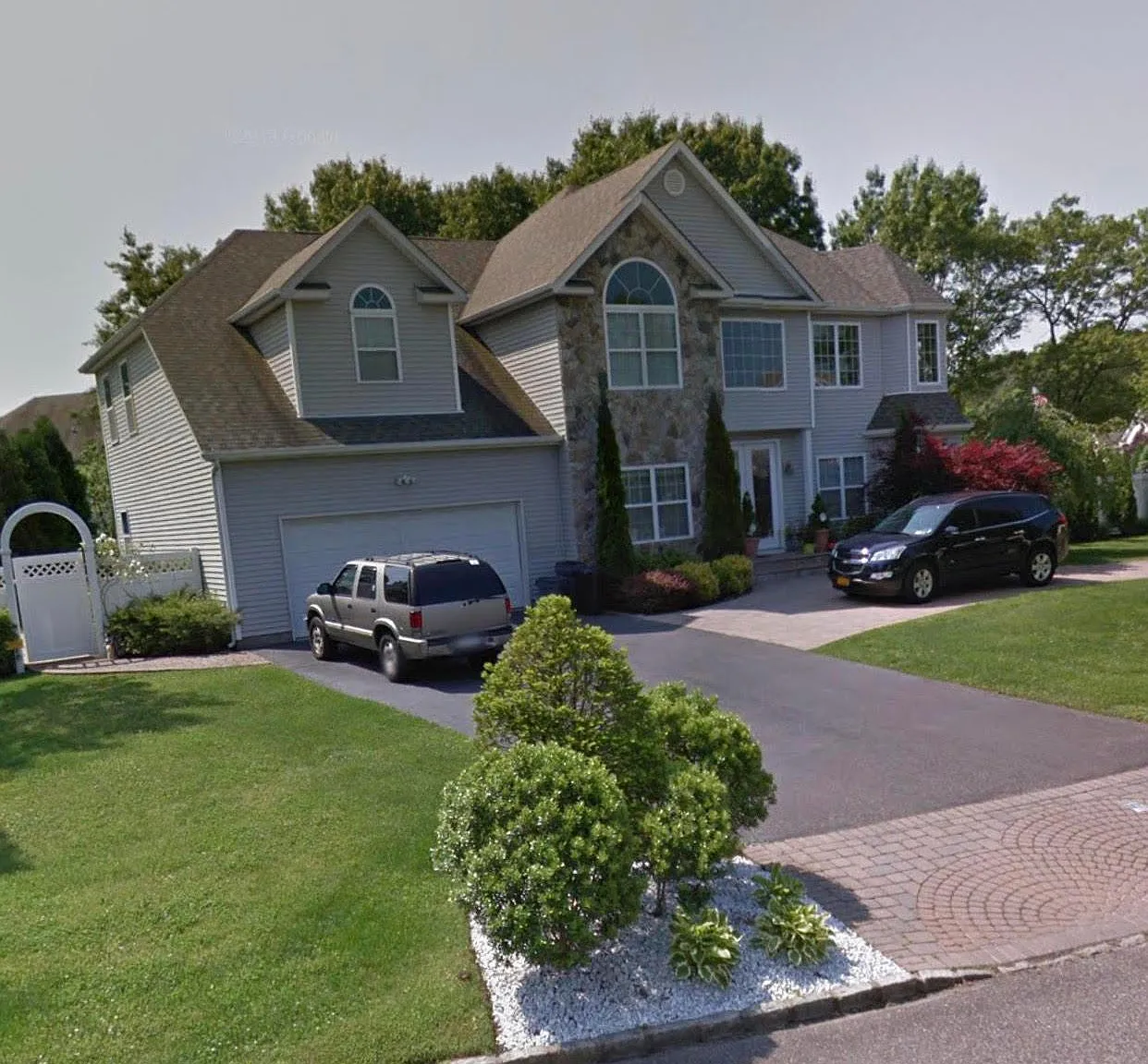 2 bed, $1,800 — Photo 1