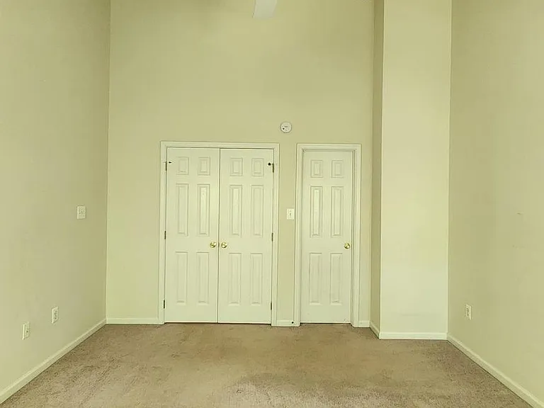 7719 Sullivan Cir — Photo 16
