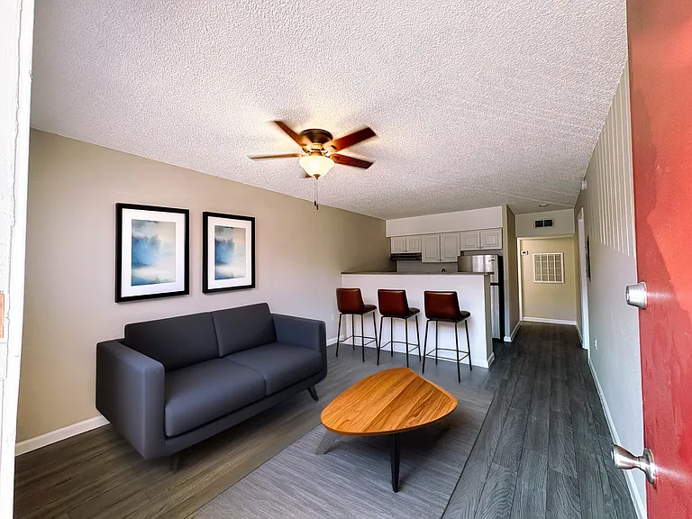 Ogden Villas — Photo 11