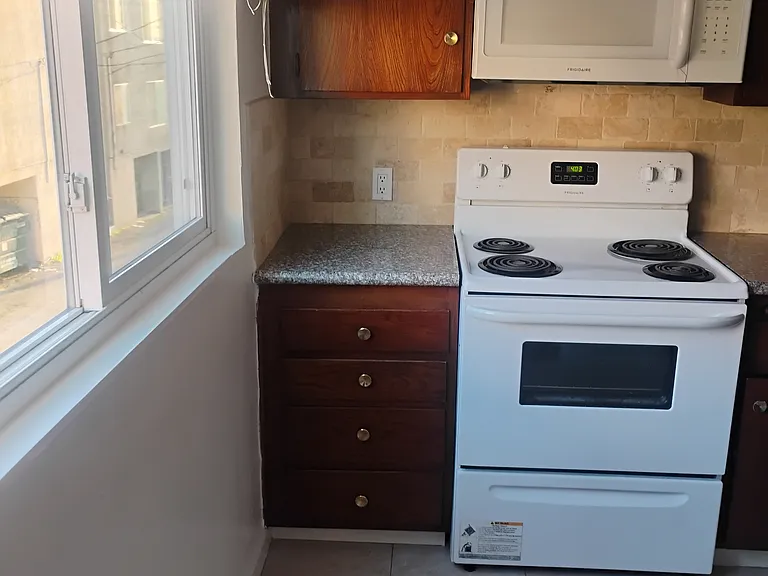 470 E Angeleno Ave — Photo 15
