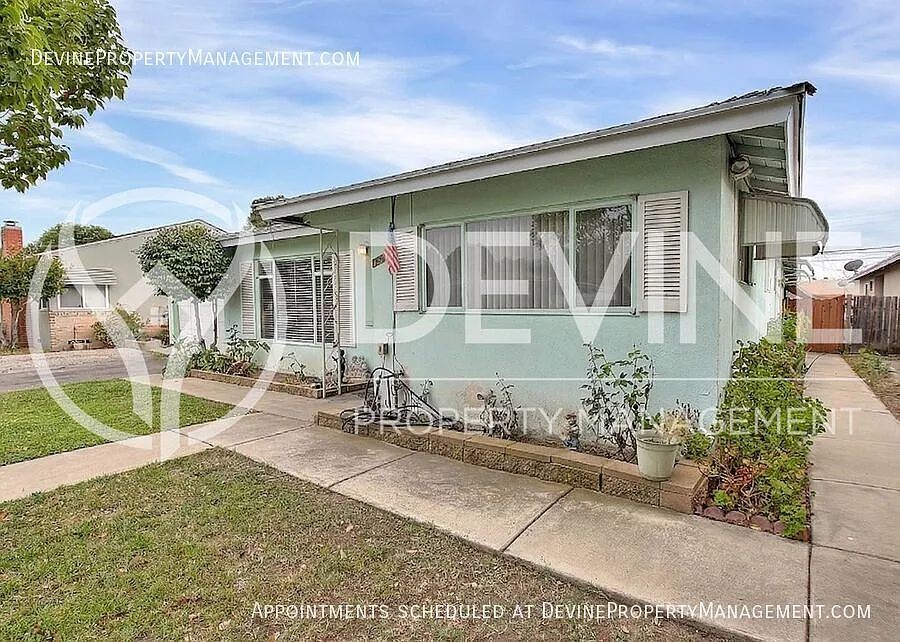 Charming 2-Bedroom Front Unit in Ontario Move-In Ready! — Photo 3