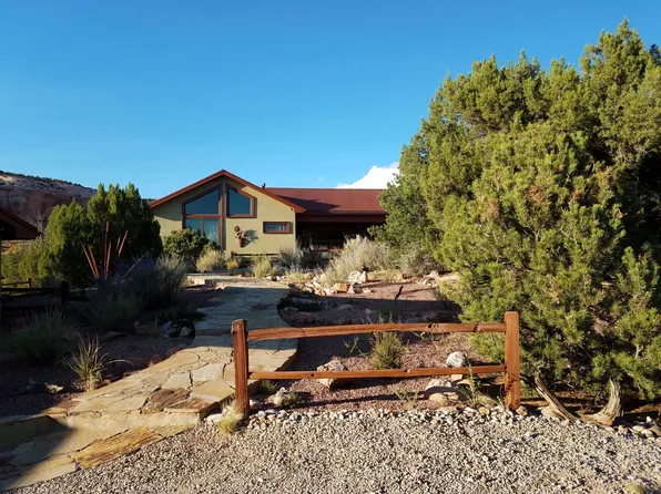 48 W Jennah Cir, La Sal, UT 84530