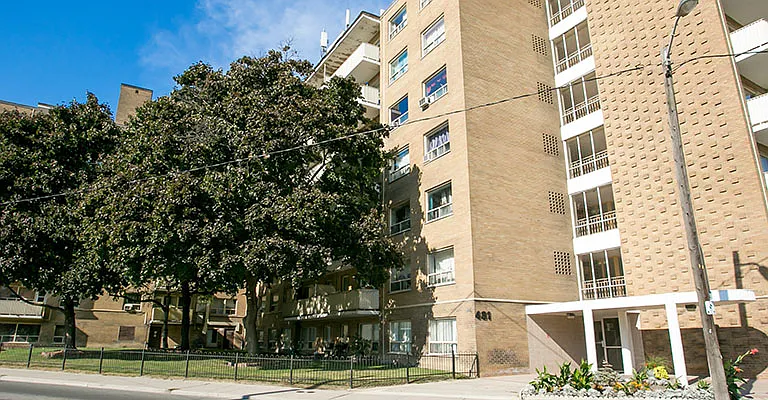 481 Vaughan Rd — Photo 3