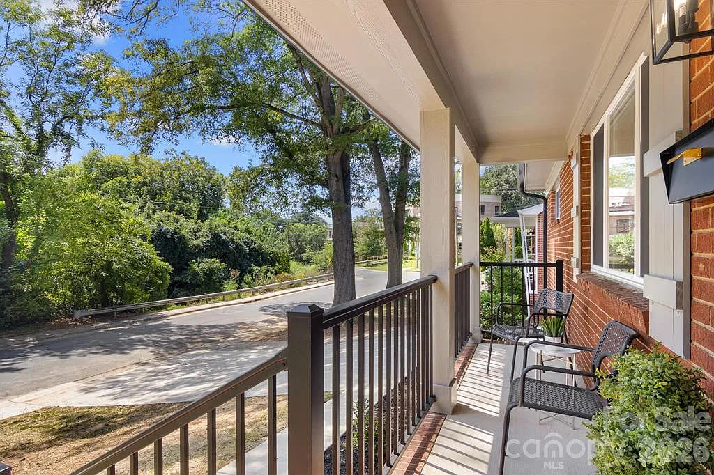 W Kingston Ave, Charlotte — Photo 3