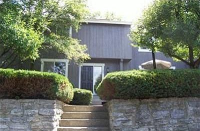 1st image of 154 Twin Lakes Dr