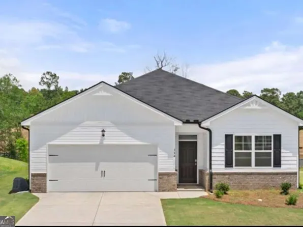 204 Storm Ln, Hoschton, GA 30548