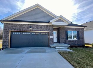 1101 County House Ln, Bowling Green, KY 42101