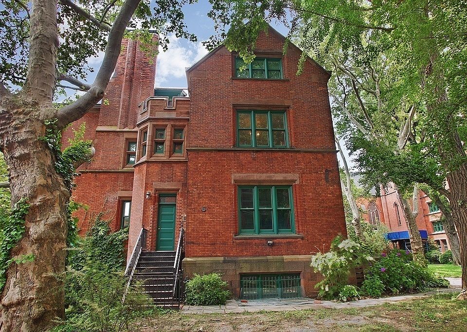 1st image of 417 W 20th St #2