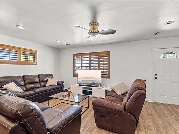 4th image of 535 W 19th St